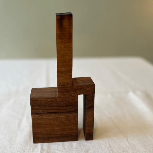Petit soliflore noyer / Perrine Besson